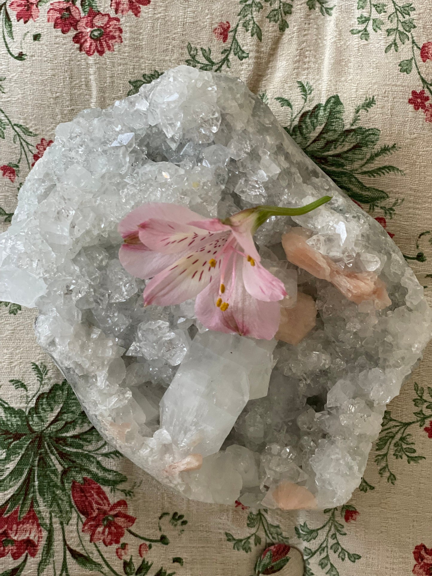 Apophyllite with Peach Stilbite