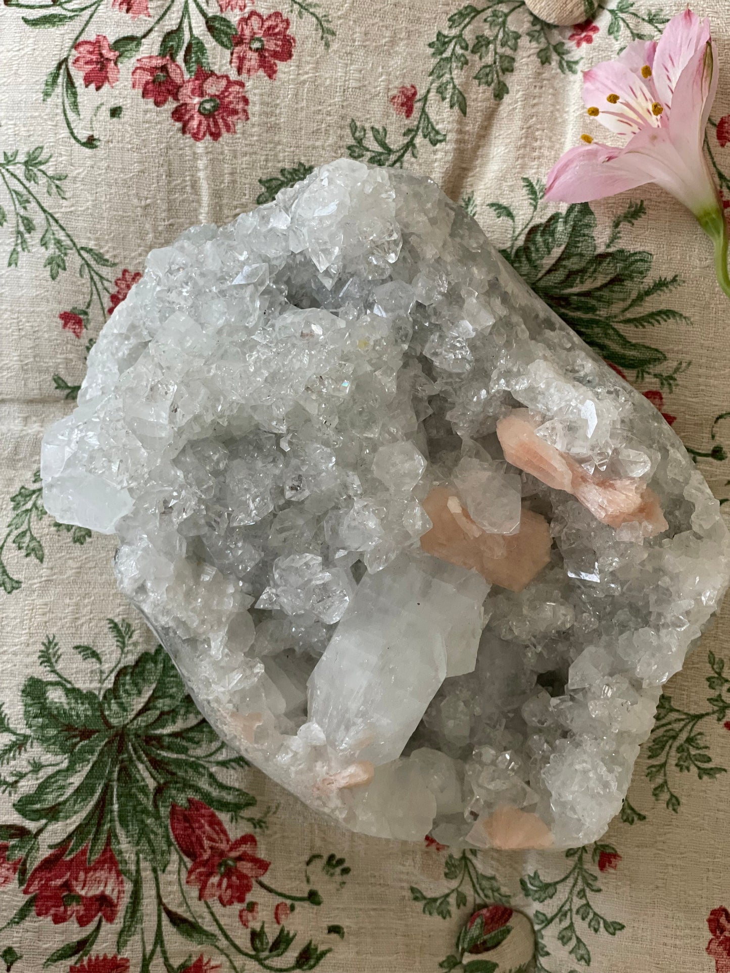 Apophyllite with Peach Stilbite