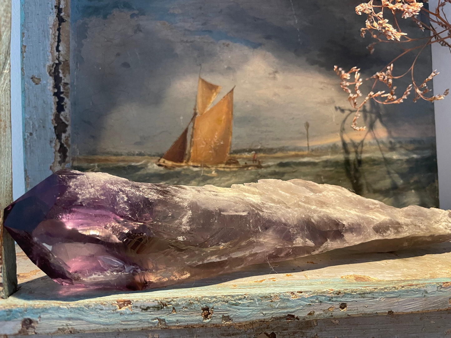 Amethyst point purple flame for meditation no. 1
