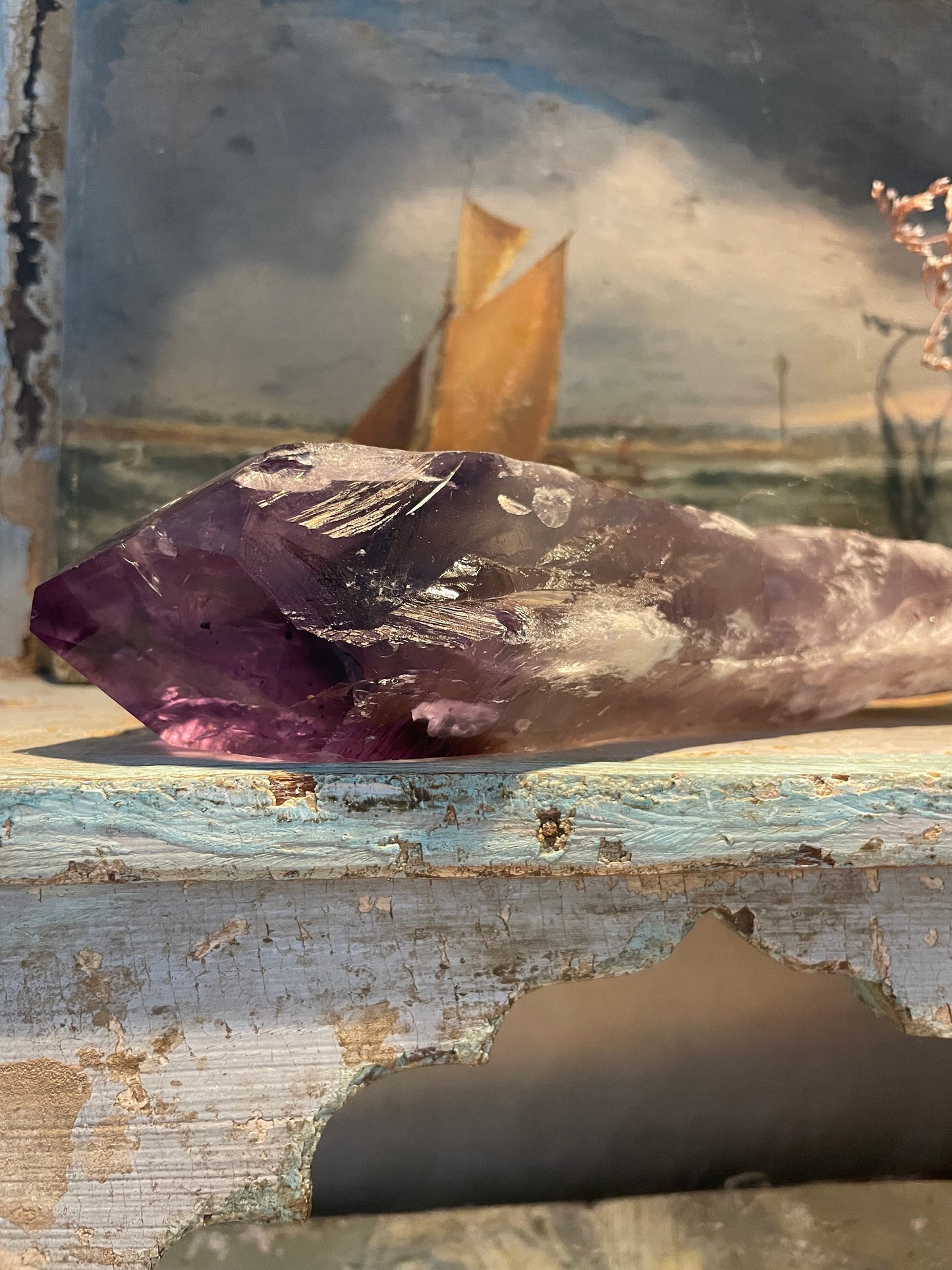 Amethyst point purple flame for meditation no. 1