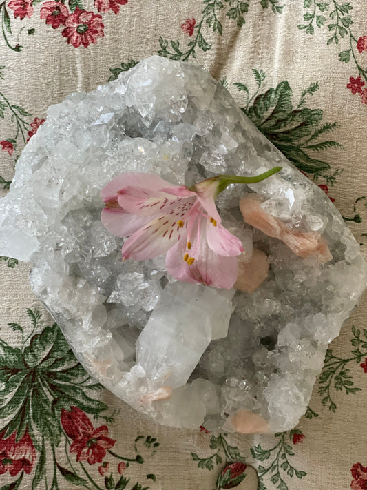 Apophyllite with Peach Stilbite